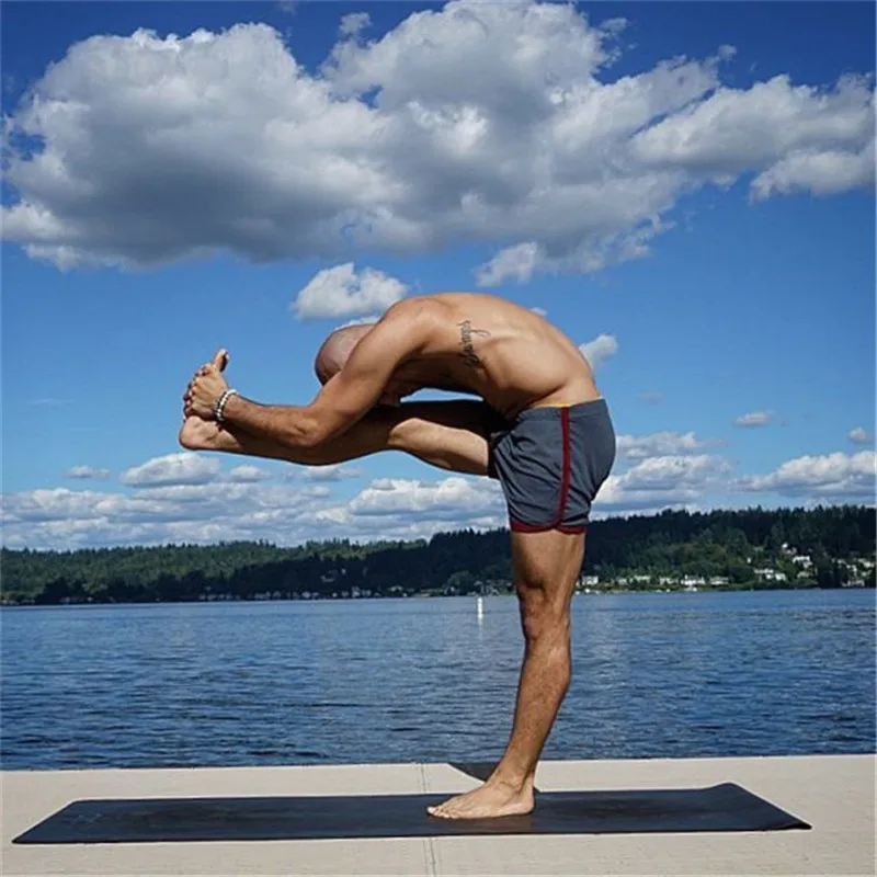 Men Fitness Bodybuilding Shorts Gyms Workout Male Breathable Mesh Quick Dry Sportswear Jogger Beach Short Pants multiple pieces