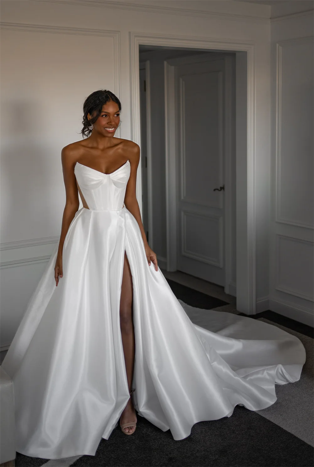 FIDDY898 Strapless Sleeveless Wedding Dresses High Quality Satin Fabric with Buttons Sweetheart Leg Split Bridal Dress C137 6