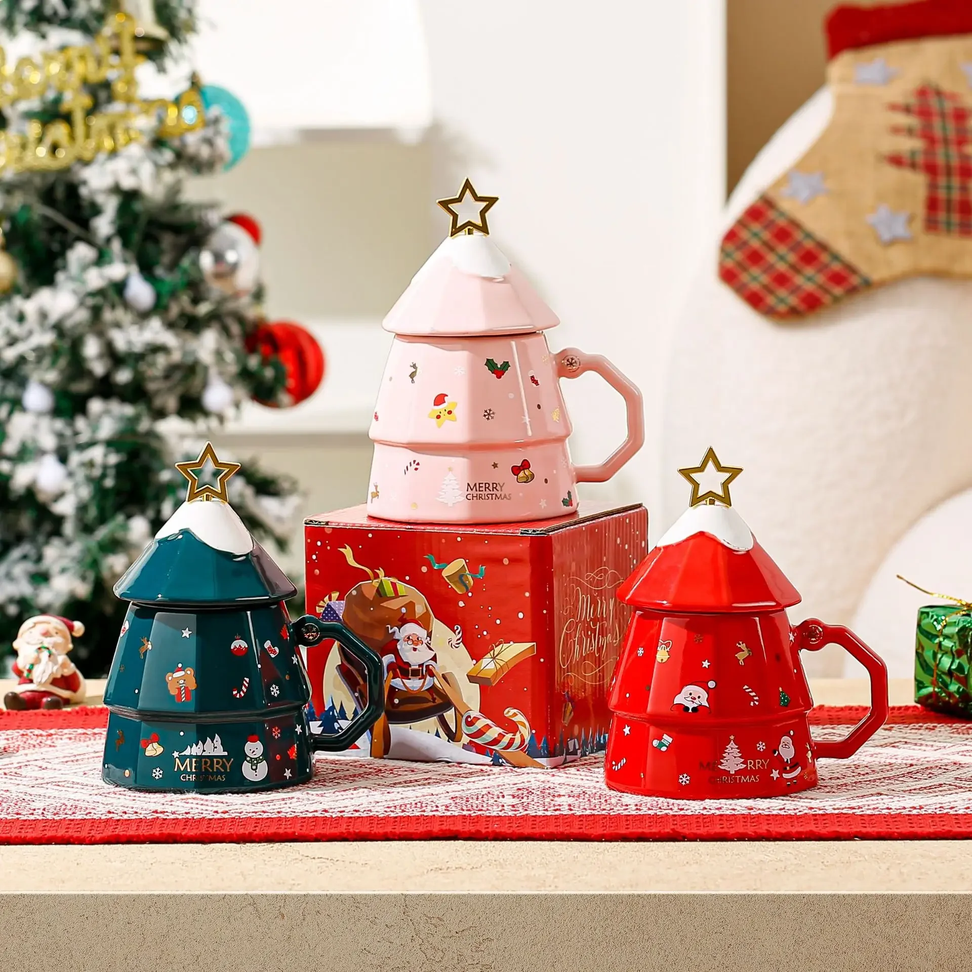 

Christmas mug ceramic mug creative christmas tree with lid spoon mug foreign trade souvenir gift activity giveaway