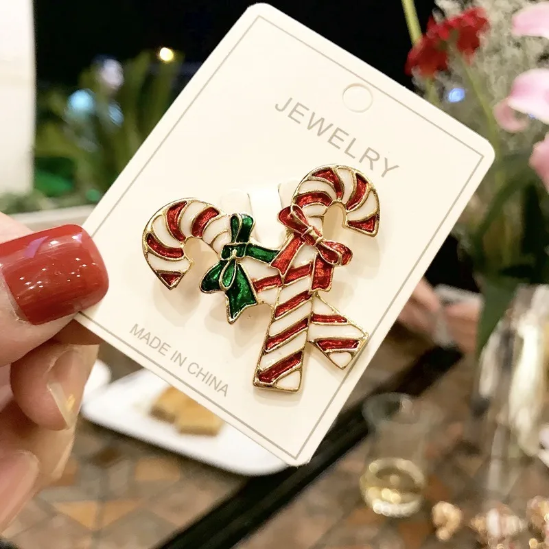 Christmas Brooch, Cute Old Man Badge Accessories, Personalized Cartoon Series Chest Badge, Creative and Interesting Holiday