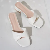2025 Summer New Fashion Open Toe Solid Color Simple Leather Surface Versatile Candy Color Large Slippers Square Heel Shoes Women - Image 5