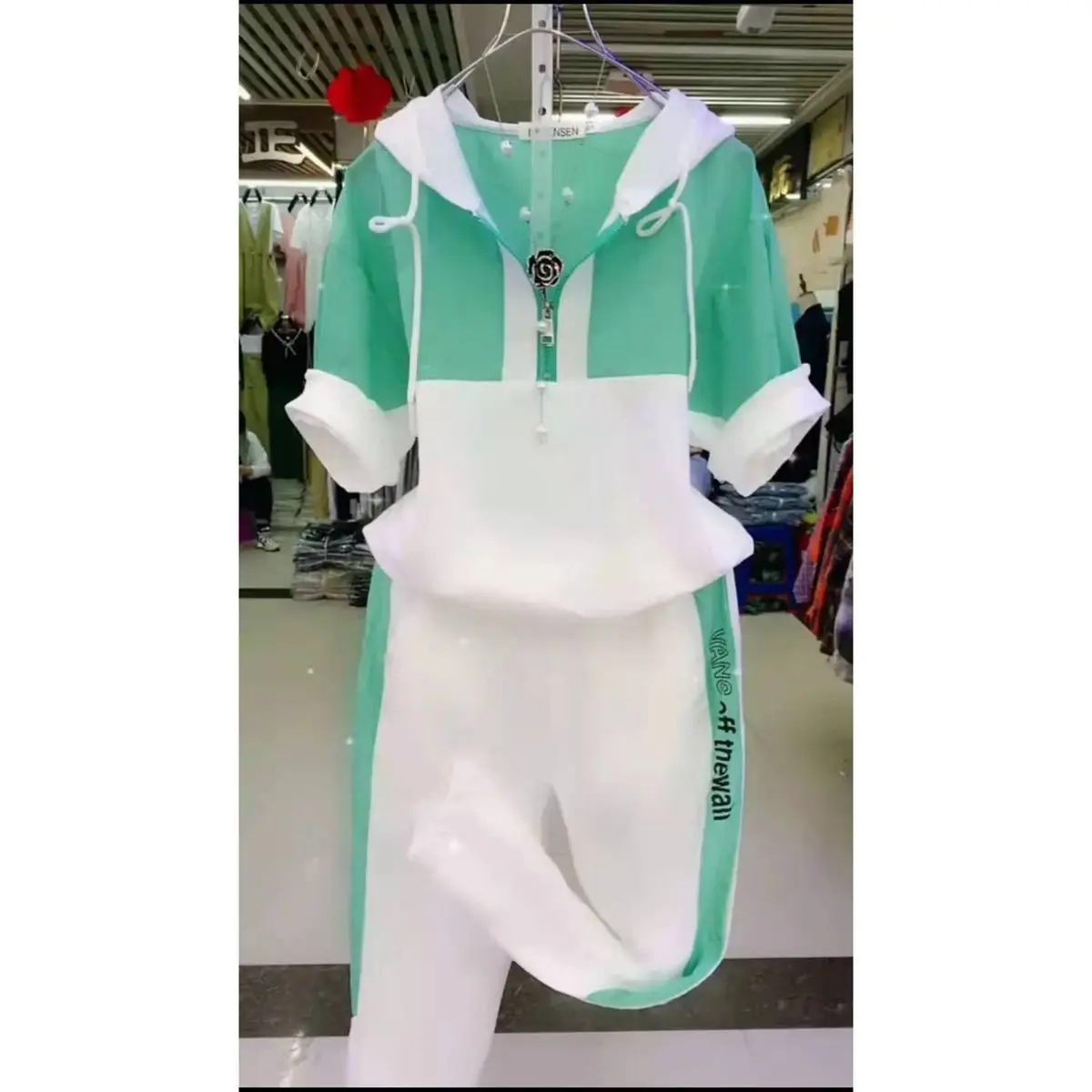 2022 New Spring and Summer Thin Fashion Thin Short Sleeve Hooded Top Set Women's Sports and Leisure Two-piece Set