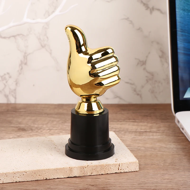 1Pcs Mini Awards Trophies Reward Thumbs Trophy Toys Kids Competition Winner Prize For Children Party Favors plastic trophy toys