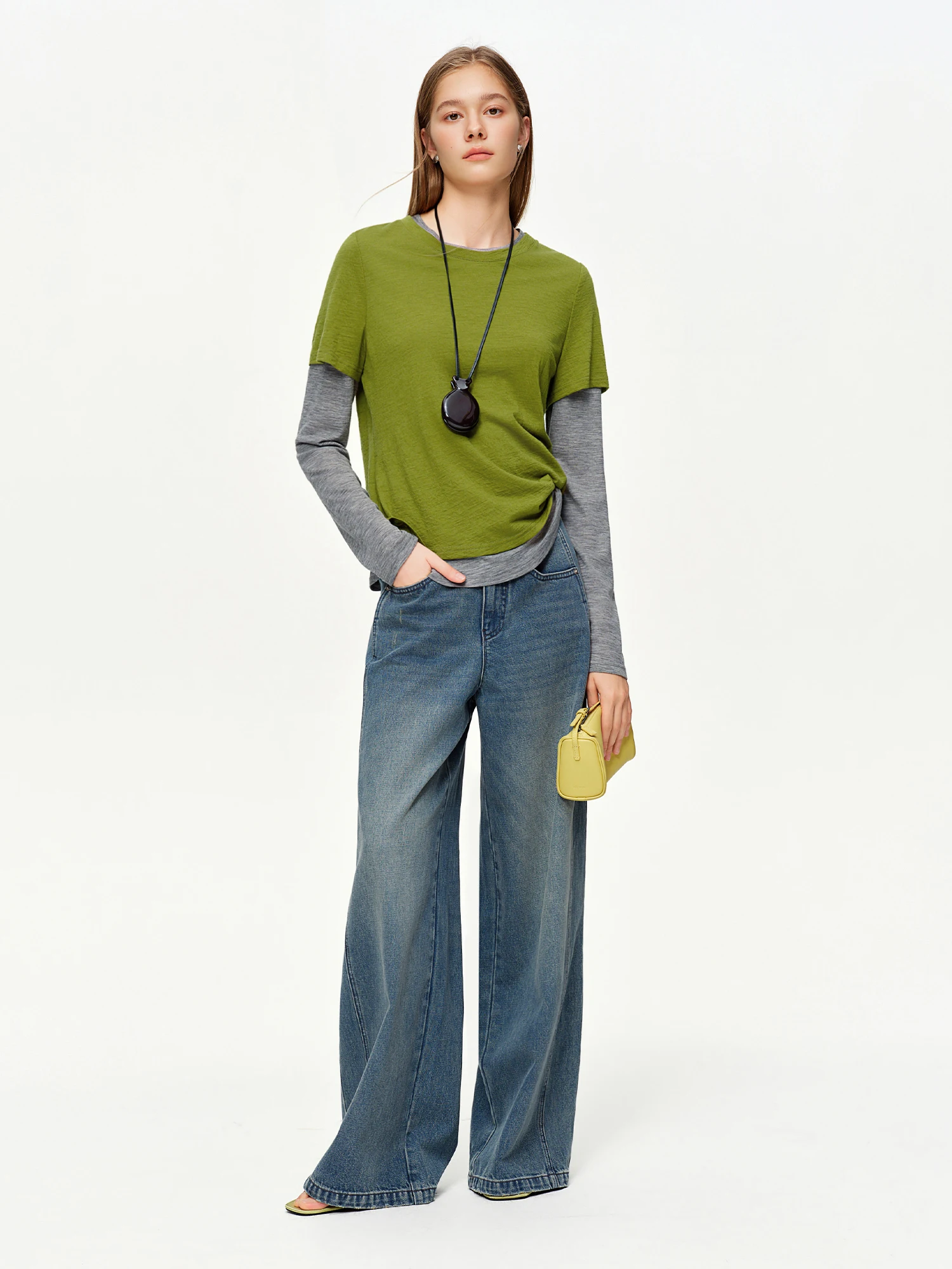 DUSHU المرأة الأخضر والرمادي المتناقضة اللون الطبقات قطعتين متماسكة تي شيرت ربيع 2026 جديد وصول موضة بلوزات طويلة الأكمام