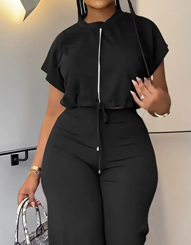 Рисунок 3 - Женский повседневный комплект из топа и брюк