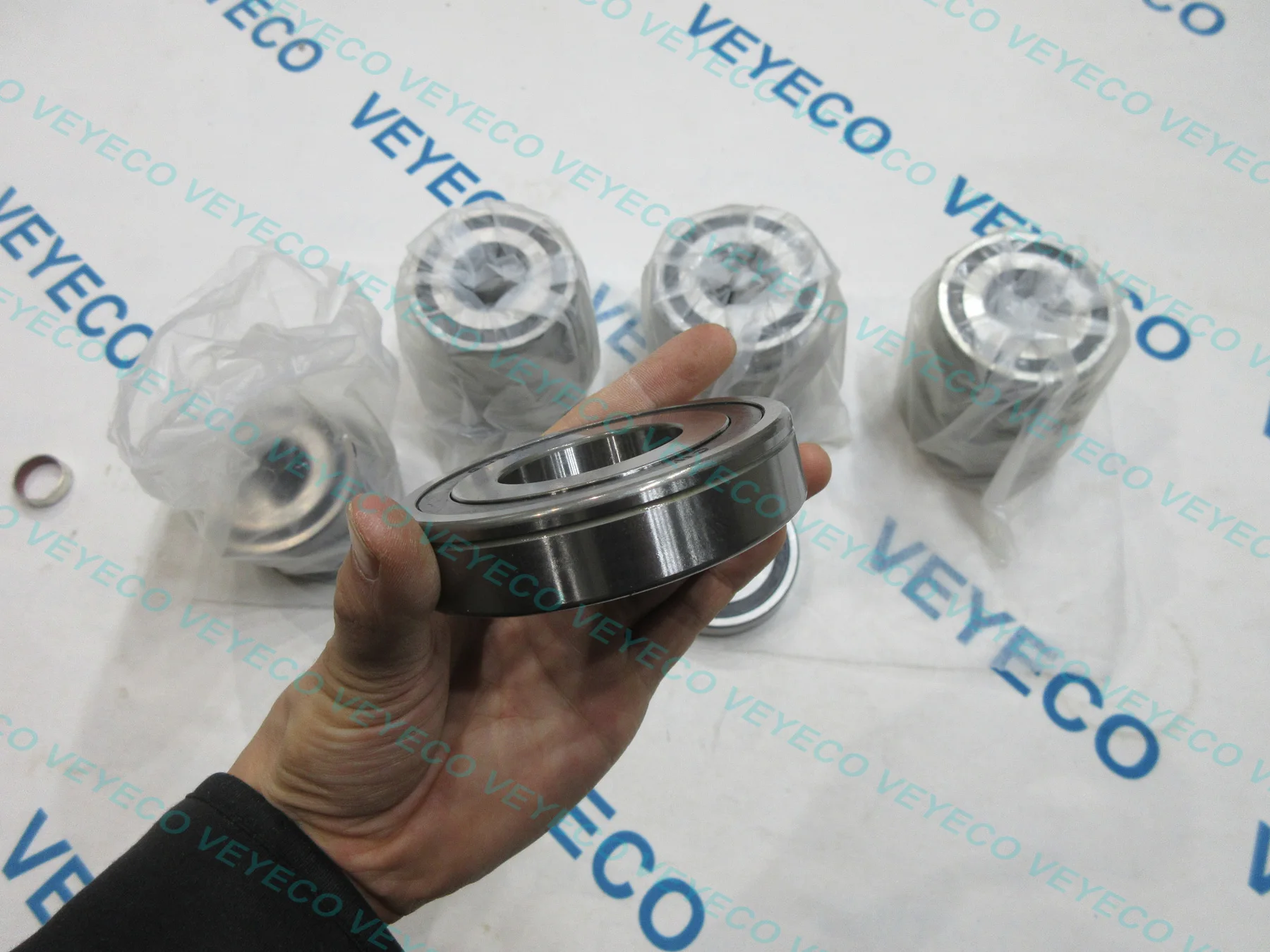 Customize Steering Rack Pinion Gear Bearing For Mercedes Benz W205 W213 Cadillac 42*90*20