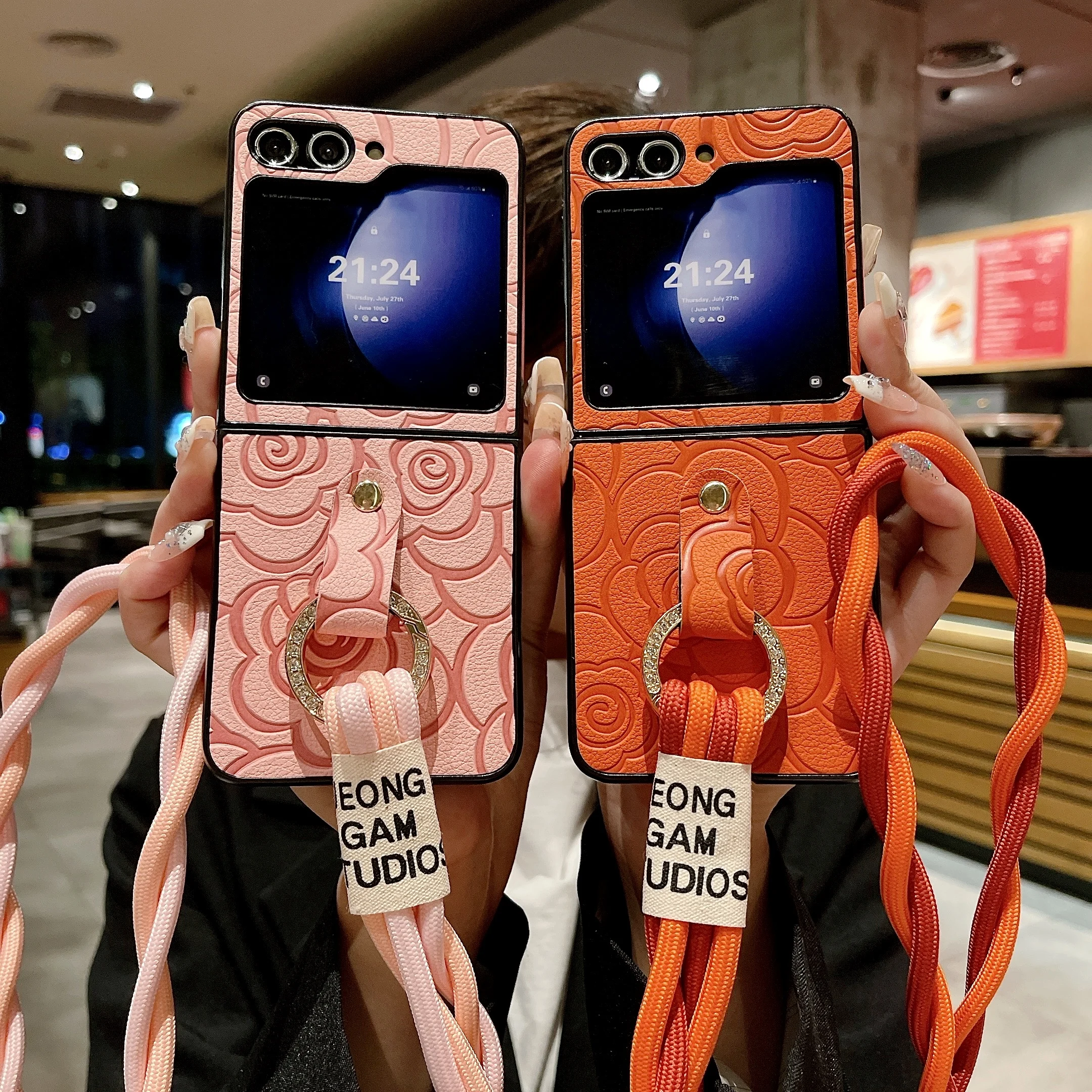 Camellia Diy Phone Case For Samsung Galaxy Z Flip 3 4 5 5G Long Lanyard Protective Shell Flip3 Flip4 Flip5 Cover