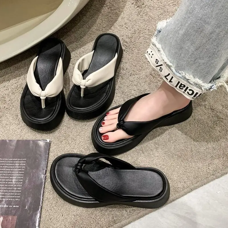 

2023 Summer Beach Flip Flip Fashion Slip On Women Slipper Elegant Ladies Outdoor Thick Sole Vacation Flats Casual Sandalias New