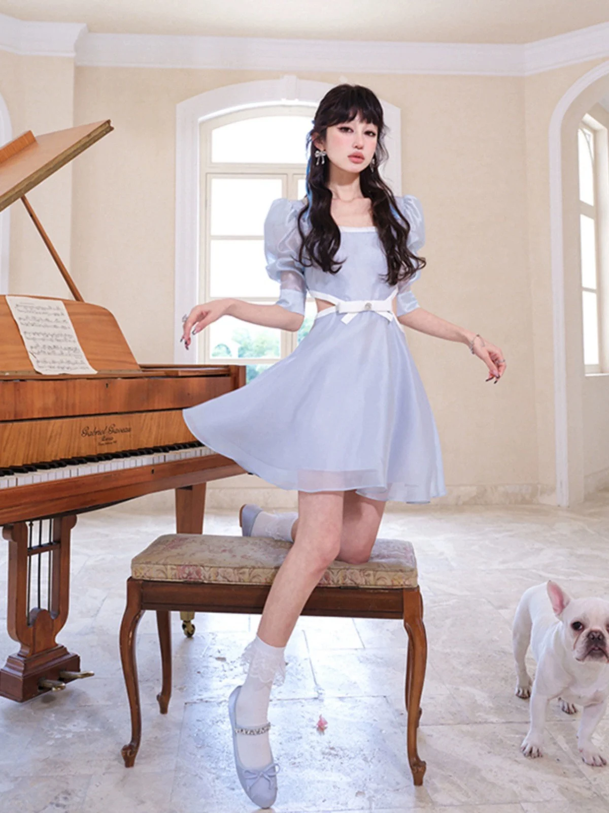 

2023 Summer New Women's Wear Square Collar Satin Yarn Waist Hollow Puff Sleeve Blue Glossy Dress 0707