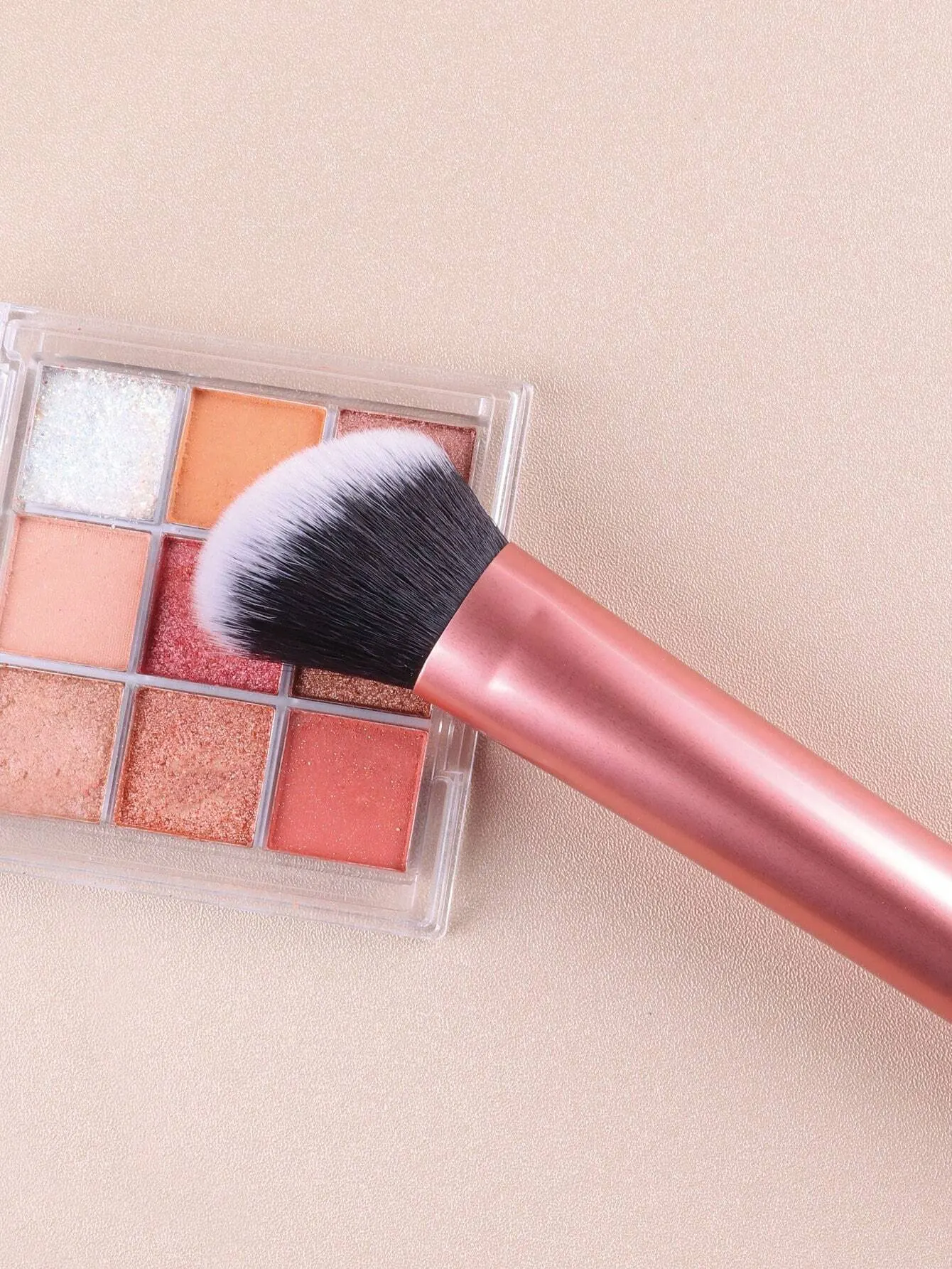 1pc Large Orange Contour Brush - Ideal For Cheeks, Forehead, Chin, Nose Blending And Defining Contours, Perfect For Liquid Found 5