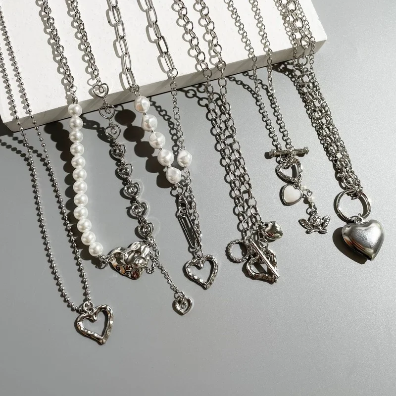 Personality Hip Hop Sweet Cool OT Buckle Collarbone Chain Necklace for Women Creative Lock Hollow Love Pendant Jewelry |