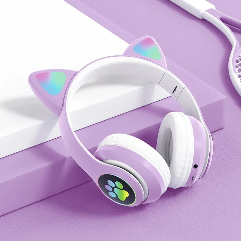 MyGiftHome Flash Lamp Cat Ear Headphones for Kids