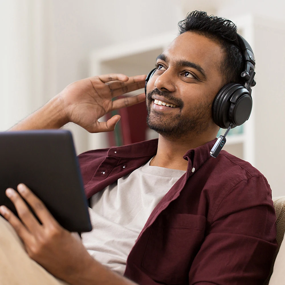 2 in 1 APTX Receiver Transmitter 3.5mm Aux Bluetooth-Compatible 5.3 Wireless Handsfree Adapter Low Latency TX & RX Adapter