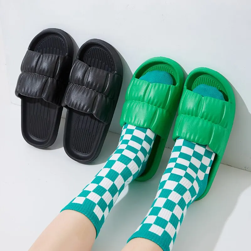 Women slippers Women Soft Sole Cloud Slippers Thick Platform Indoor Outdoor Beach Sandals Summer EVA Non Slip Flip Flops