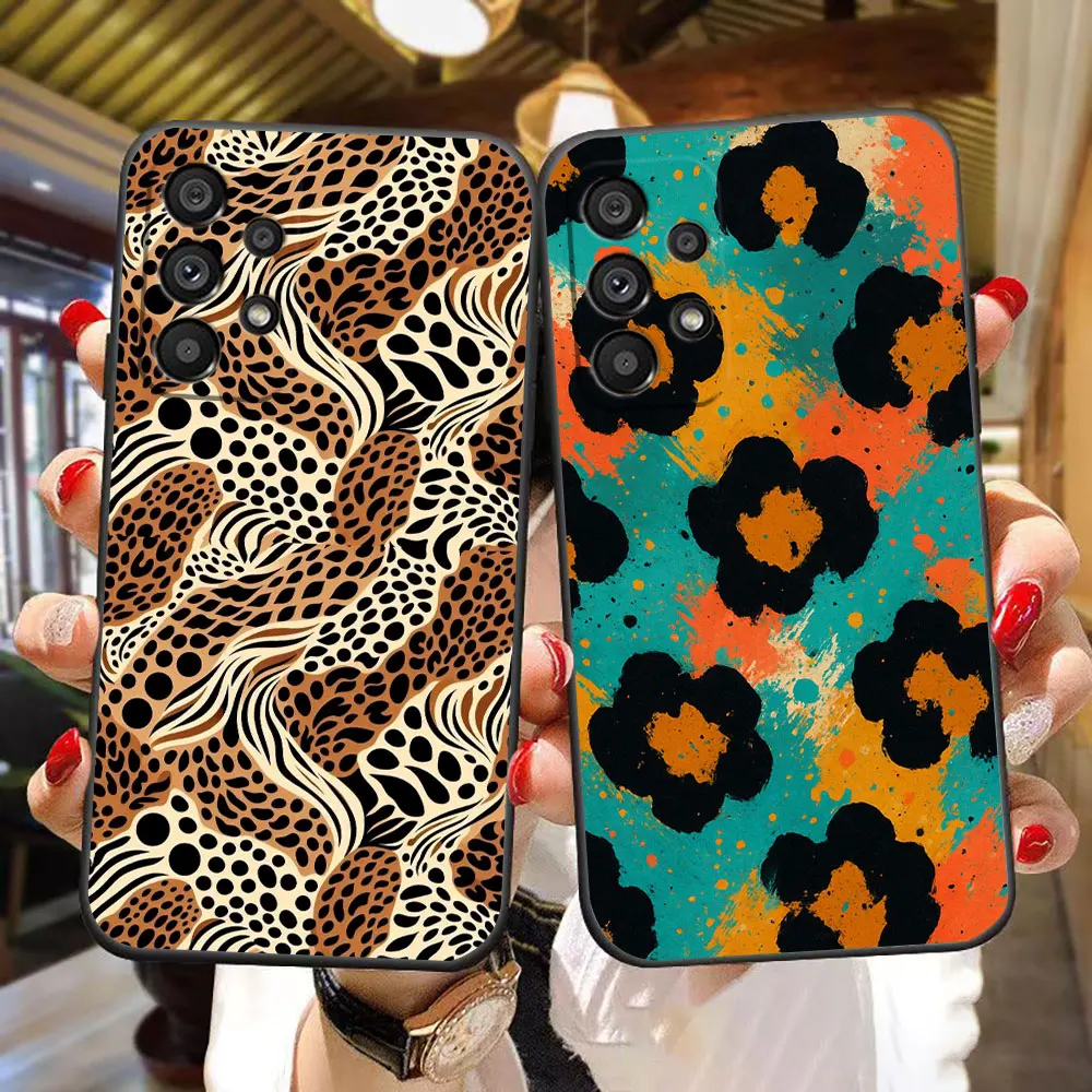 Chic Leopard Print Phone Case