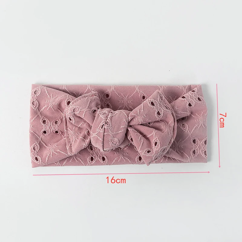 Рисунок 3 - Повязка на голову с бантом для девочек