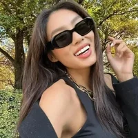 1 paire de lunettes de soleil classiques unisexes, tendance, pour hommes et femmes, style créateur, pour le voyage, la moto et la conduite 1