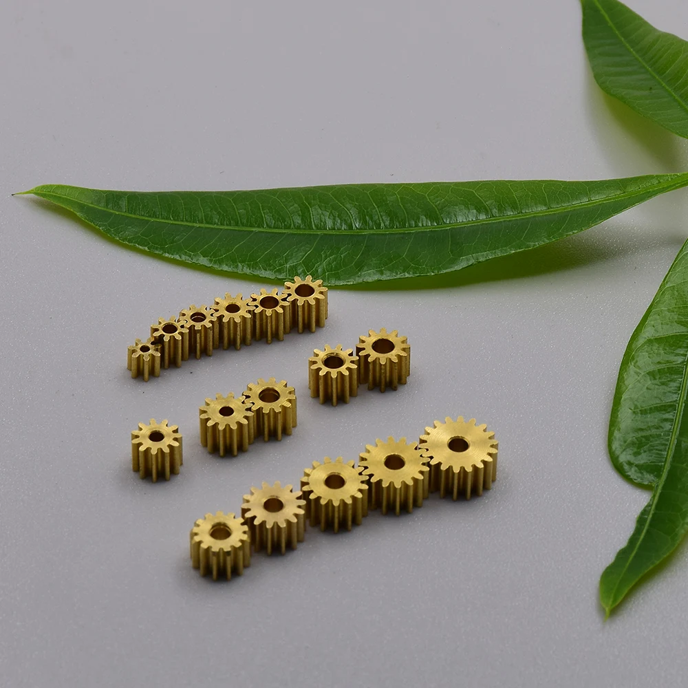 0.3 Modulus Metal Copper Gear 8T 9T 10T 11T 12T 13T 14T 15T 16T 18T Teeth Brass Pinion Gear Fit 1mm 1.5mm 2mm Shaft RC Toy Car motor gear transmission gear electric bike gear cassette deck tape gear electric chain saw gear
