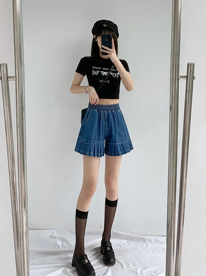 2026 frauen Breite Bein Fünf Viertel Hosen Lose Rüschen Gespleißt Jeans Shorts Sommer Neue Stil Casual Vielseitige Kurze Hosen – Detail 8