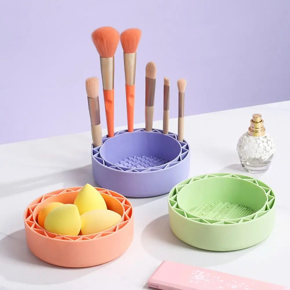 

1Pcs Makeup Brush Cleaning Box Candy Color Silicone Washing Brush Pad Reusable Makeup Brush Stand Makeup Brush Storage Tool