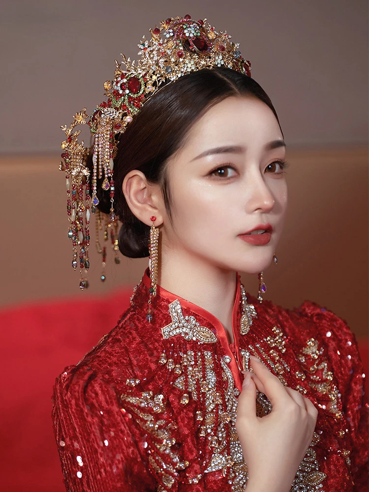 

2023 New Bride Headwear Chinese Bride Phoenix Crown Show He Headwear Luxury Wedding Hair Accessories Tiaras and Crowns