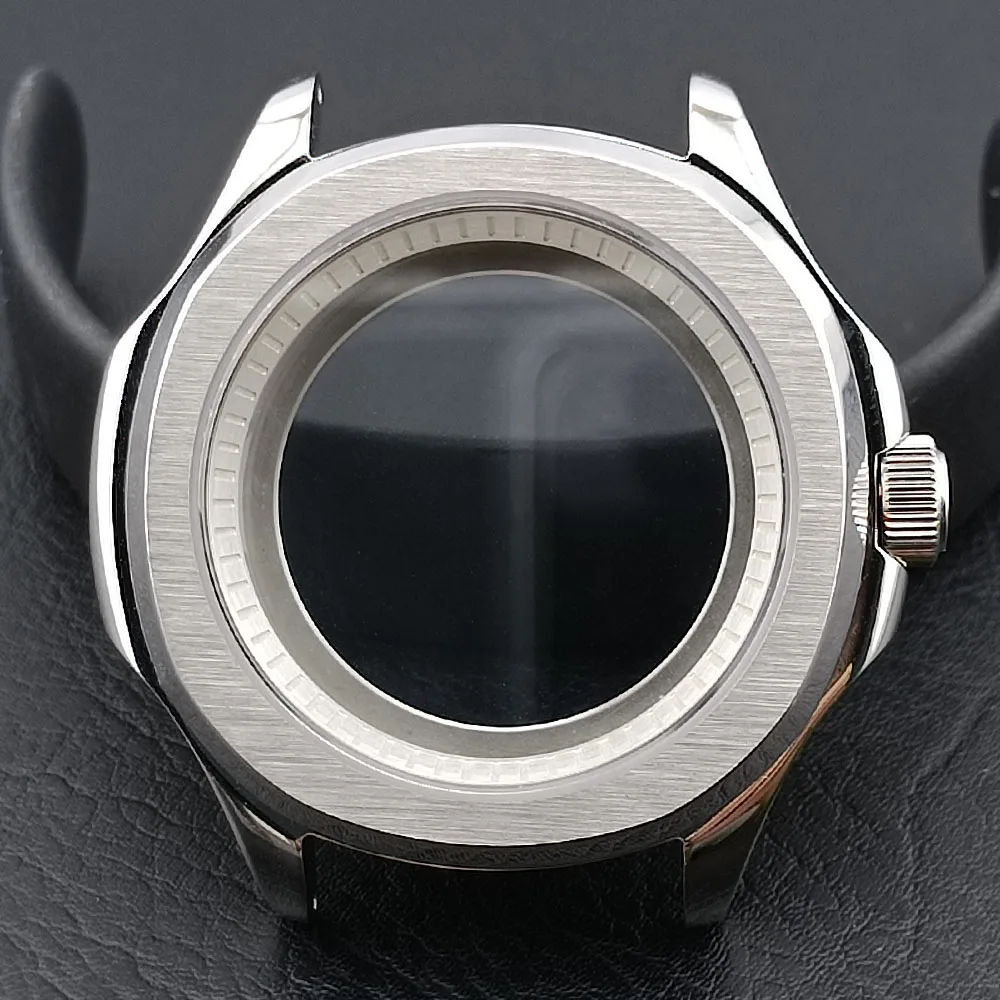 Stainless Steel Watch Case with Sapphire Crystal and 20mm Strap Compatibility