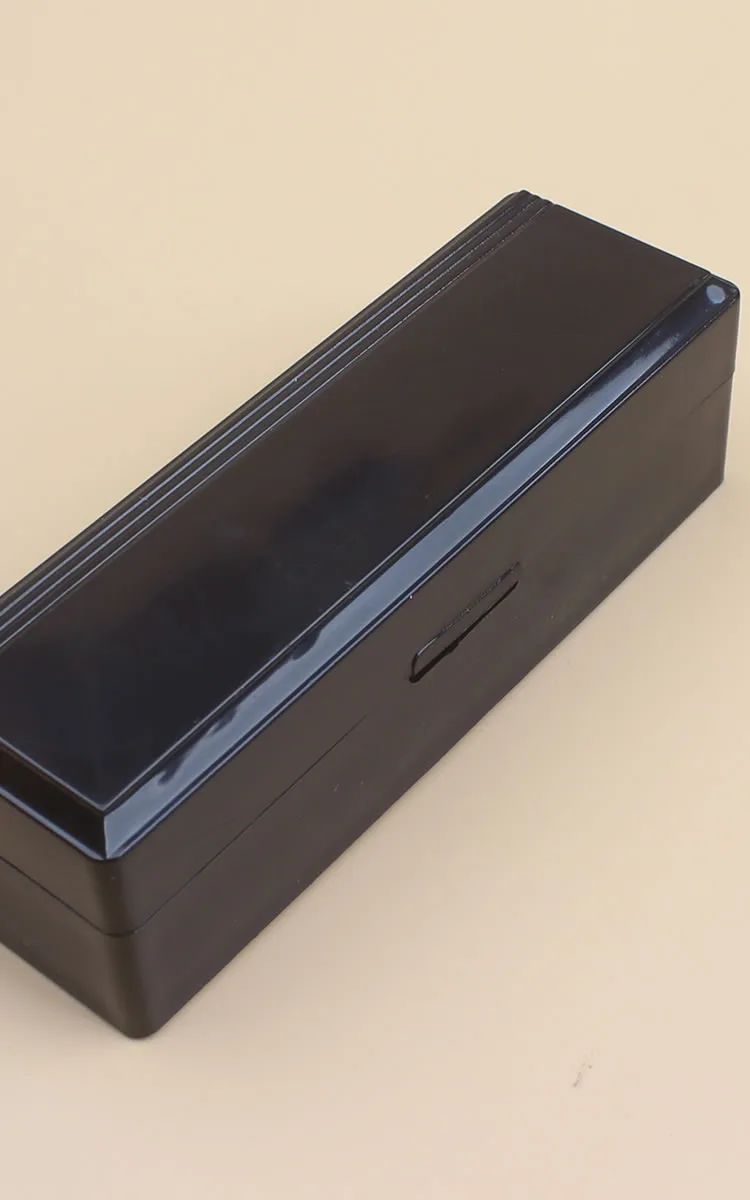 Description Picture 4 of itemClamshell Seal Box For Wood Square Round Name Stamp Calligraphy Painting Chop Portable Mini Rectangle Black Plastic Storage Box