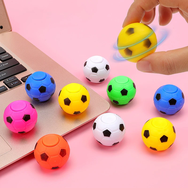 Football Finger Spin Toy Mini Fidget Spinners Soccer Ball Themed Toys for Kids School Kindergarten Soccer Party Favor Gifts 5Pcs