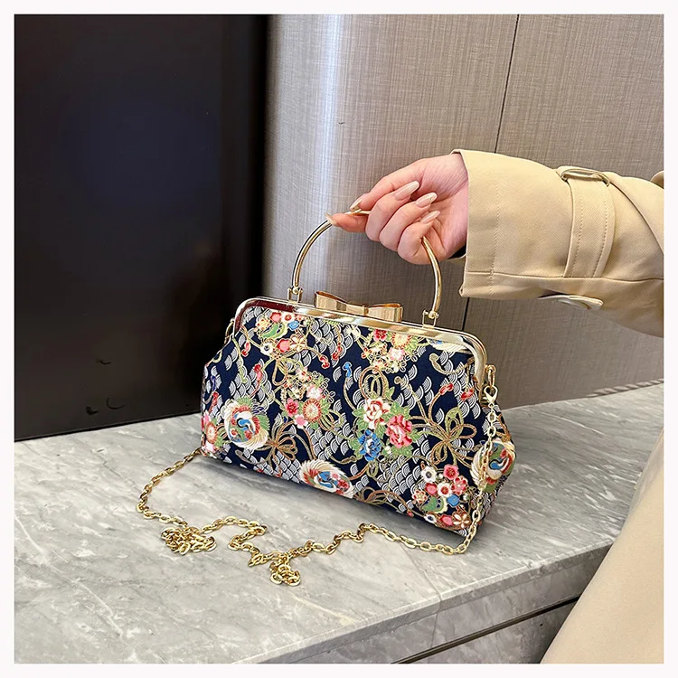 Vintage Handmade Embroidery Evening Bags For Women Fashion Chinese Style Dinner Party Cluthes Handbags Chain Shoulder Bags femme