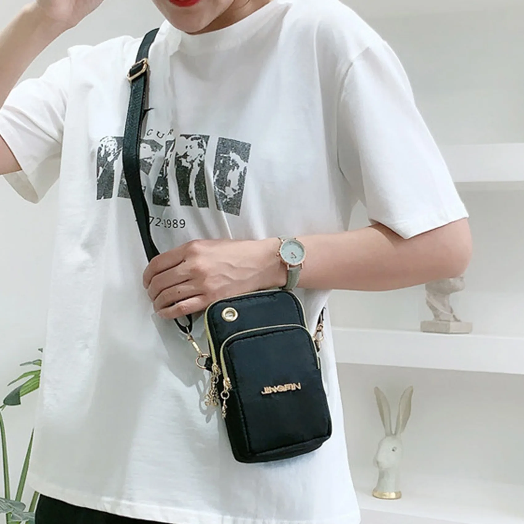 Small Crossbody Bag Cell Phone Purse Designers Running Armbag Luxury Women  Shoulder Bags Mini Wallet Purse Over Shoulder Strap - China Mobile Phone  Bag and Phone Bag price