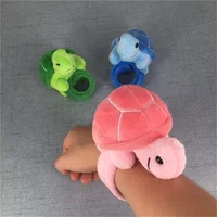 Schildkröten Slap Armband Plüsch