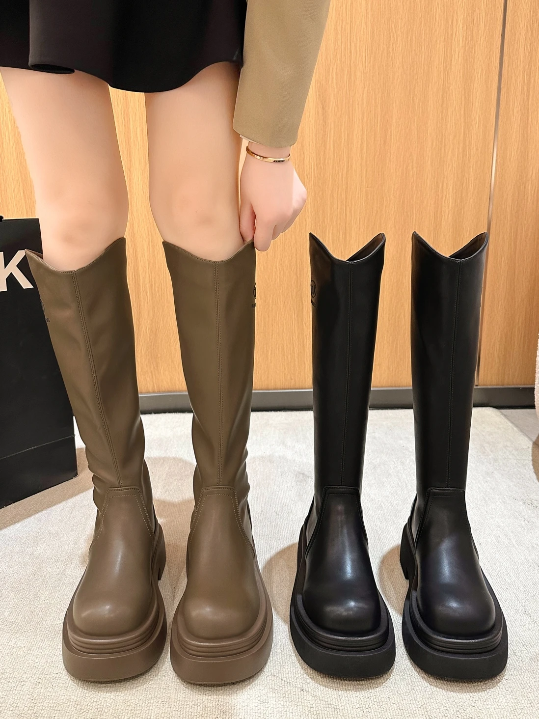 

Round Toe Boots Flat Platform Sexy Thigh High Heels High Sexy Women's Rubber Shoes Rain Boots-Women Zipper Luxury Designer Clogs