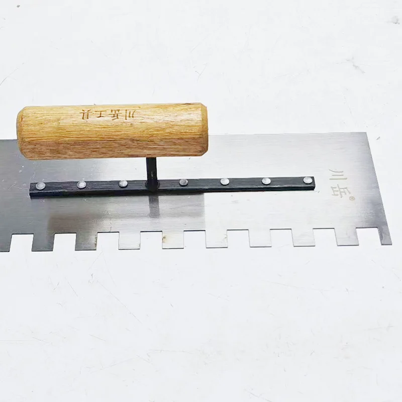 Right side 20mm&times;20mm Square teeth Putty knife Serrated Trowel Wooden Handle Carbon steel blade construction tools