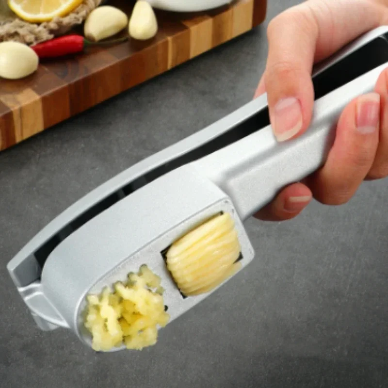 2-in-1 Multifunctional Garlic Press & Slicer - Zinc Alloy Manual Kitchen Tool