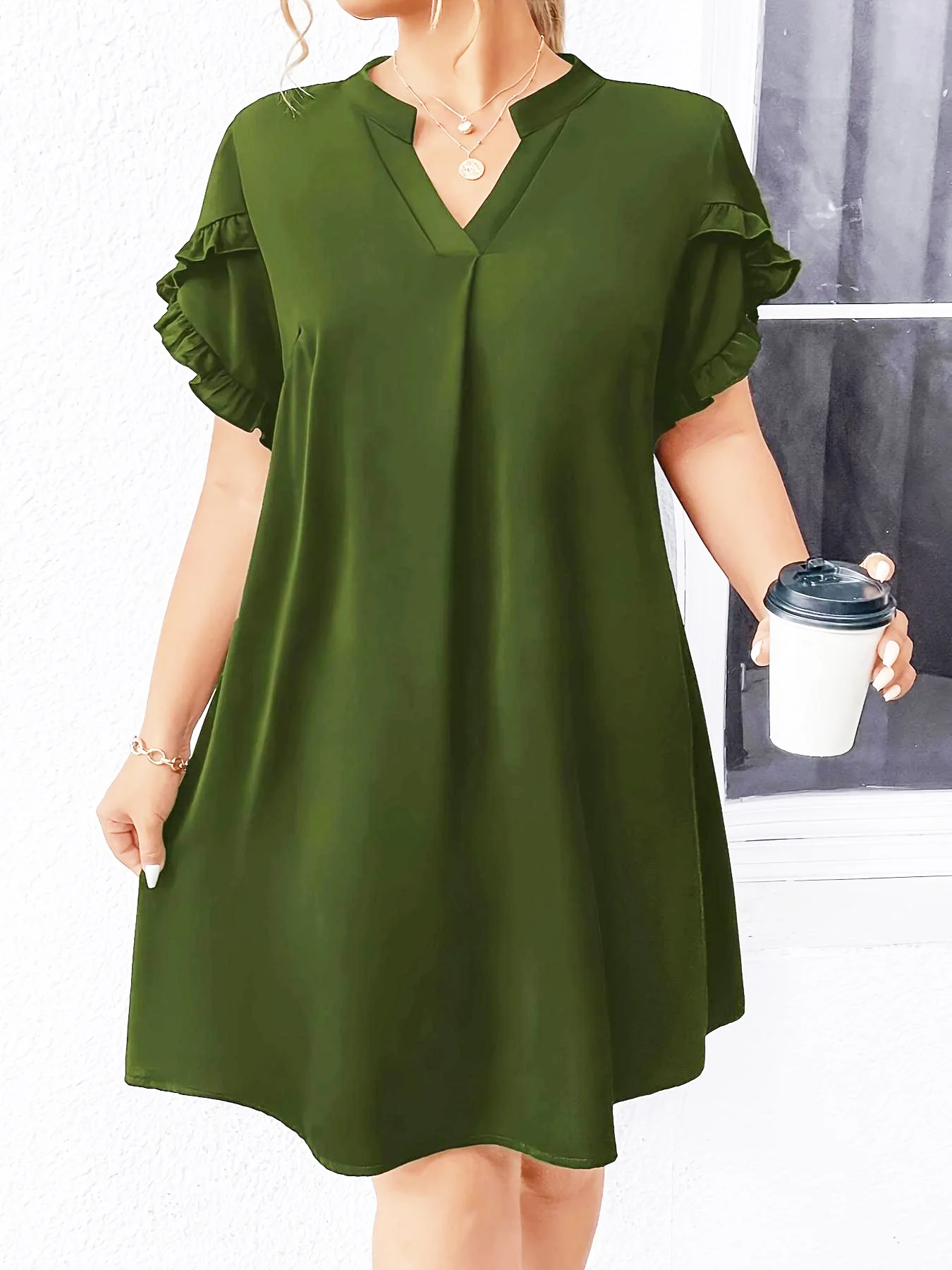 2025 عبر الحدود الأوروبية والأمريكية الصيف التجارة الخارجية الجديدة فضفاضة لوتس ليف كم المرأة فستان بفتحة عنق على شكل v