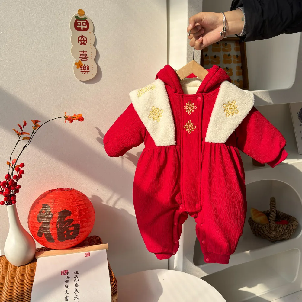 

Chinese Autumn Winter Infant Girl Outdoors Bodysuit Newborn Girl Plush Thickened Jumpsuit Baby Girl Flora Embroidery Warm Romper