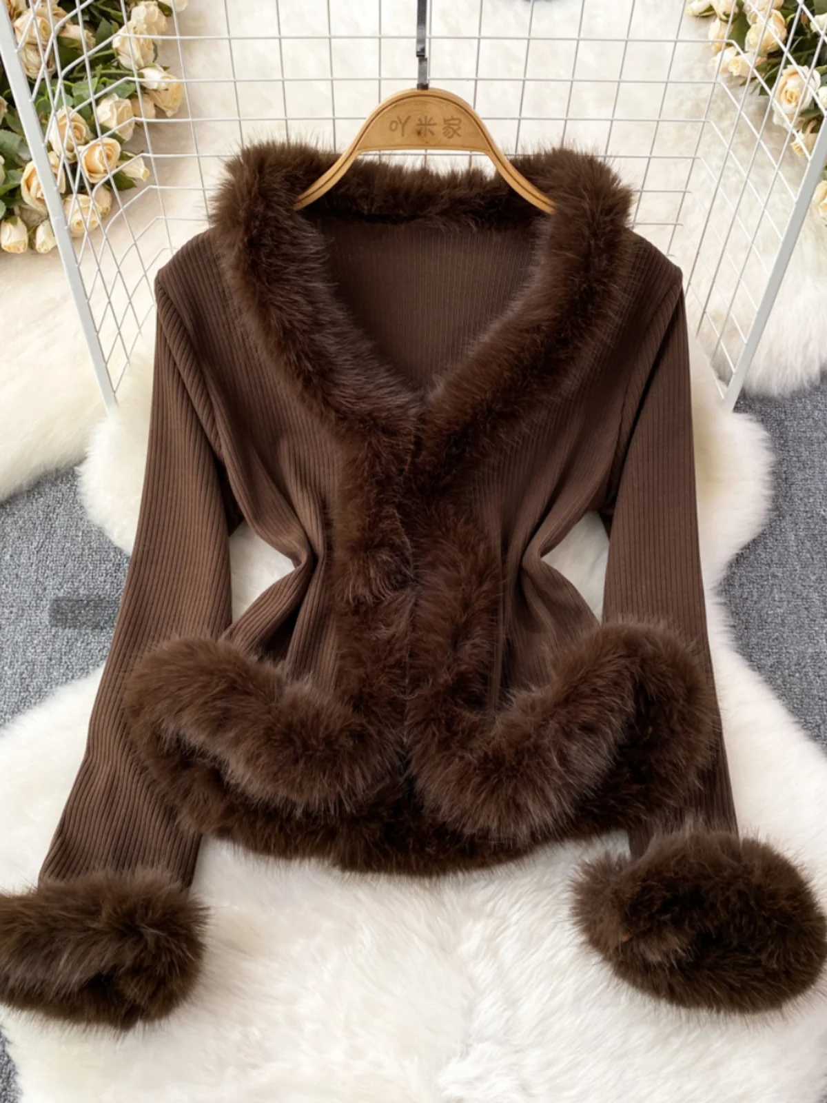 Fall Winter Korean Sle V-Ne Splice Bell Sve Slim Fit Fur Sweater Women Casual Outerwear Top Thiened Long Sve