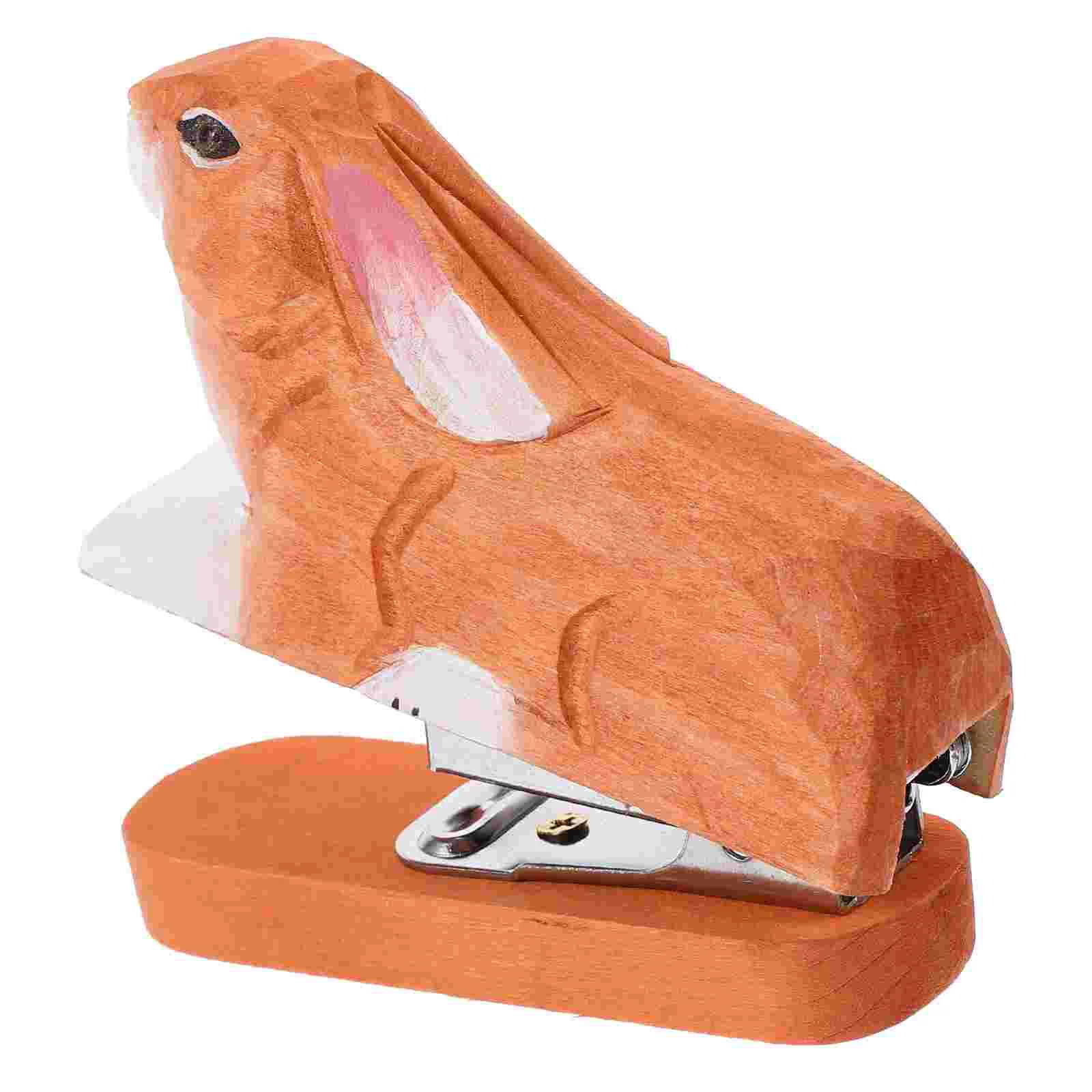 

Creative Handmade Woodcarving 3D Animal Stapler Mini Wood Stapler Desktop Decor (Random Style)