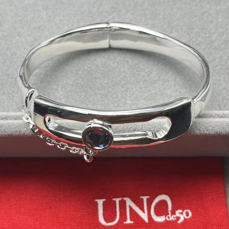 

Новый Популярный высококачественный драгоценный камень unode 50 из Европы и Америки, скользящий женский браслет, романтичная подарочная упаковка ювелирных изделий, 2023