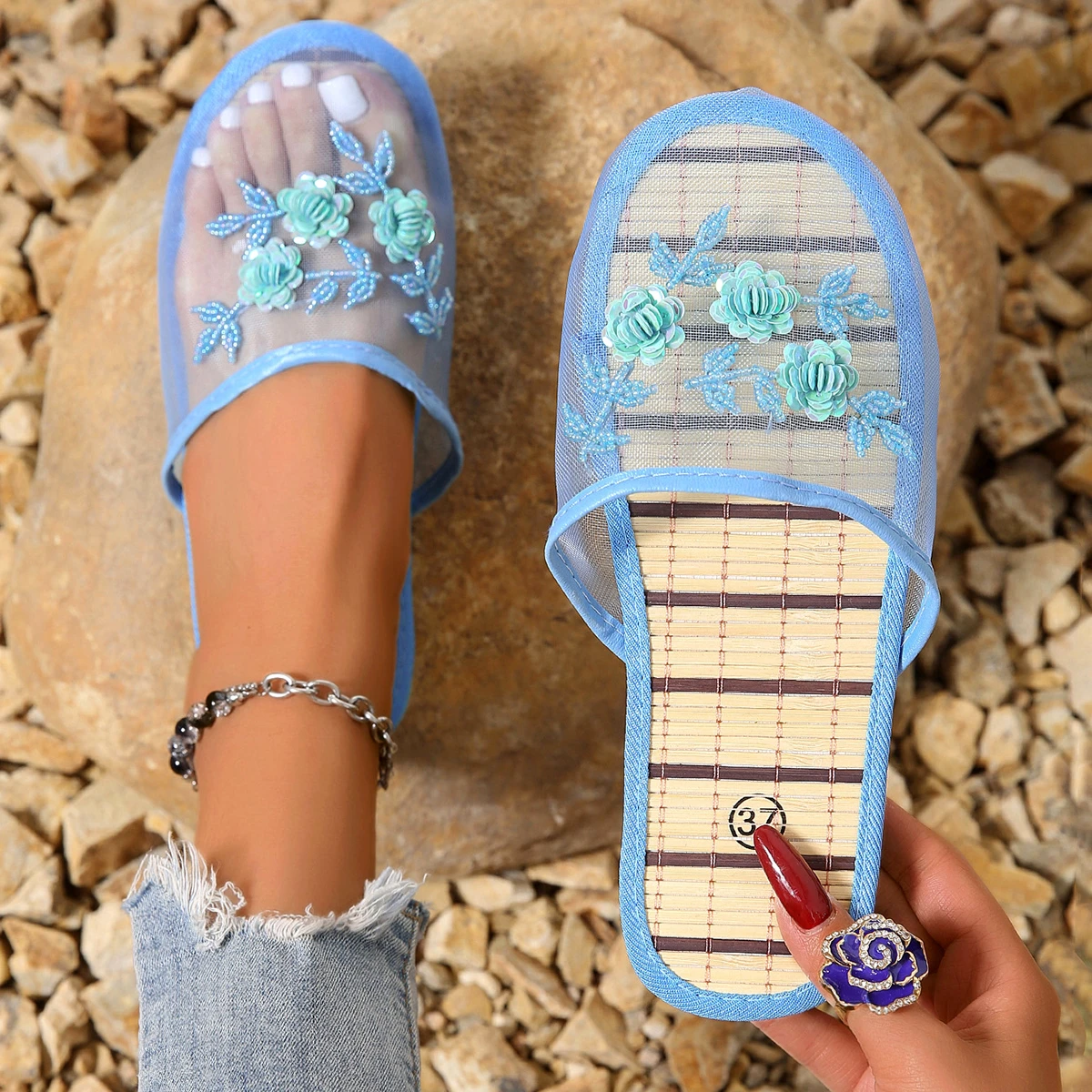 2026 New Women Slippers Sequin Flat Shoes Lightweight Slippers Mesh Breathable Slides Women Casual Flower Mesh Baotou Sandals 1