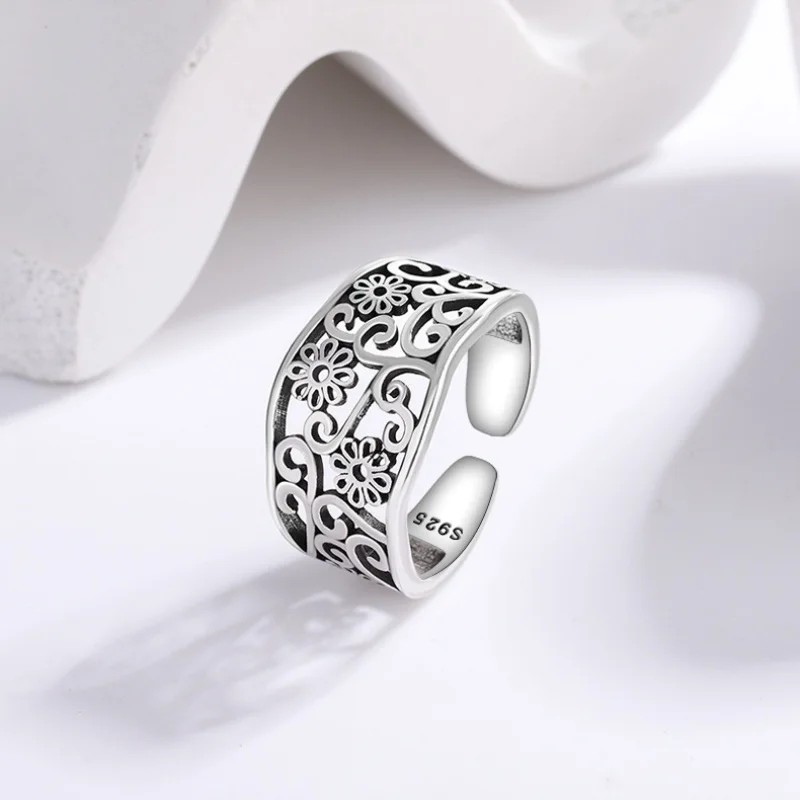 Silver Flower Ring