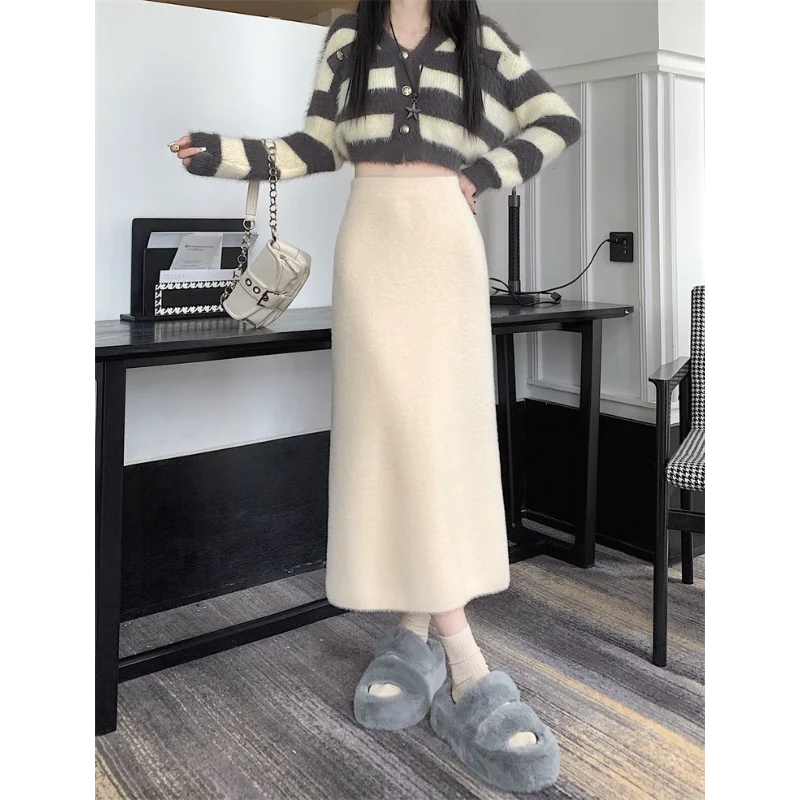 2025 Gonna lavorata a maglia invernale con spacco di media lunghezza a vita alta dolce autunno e inverno 4