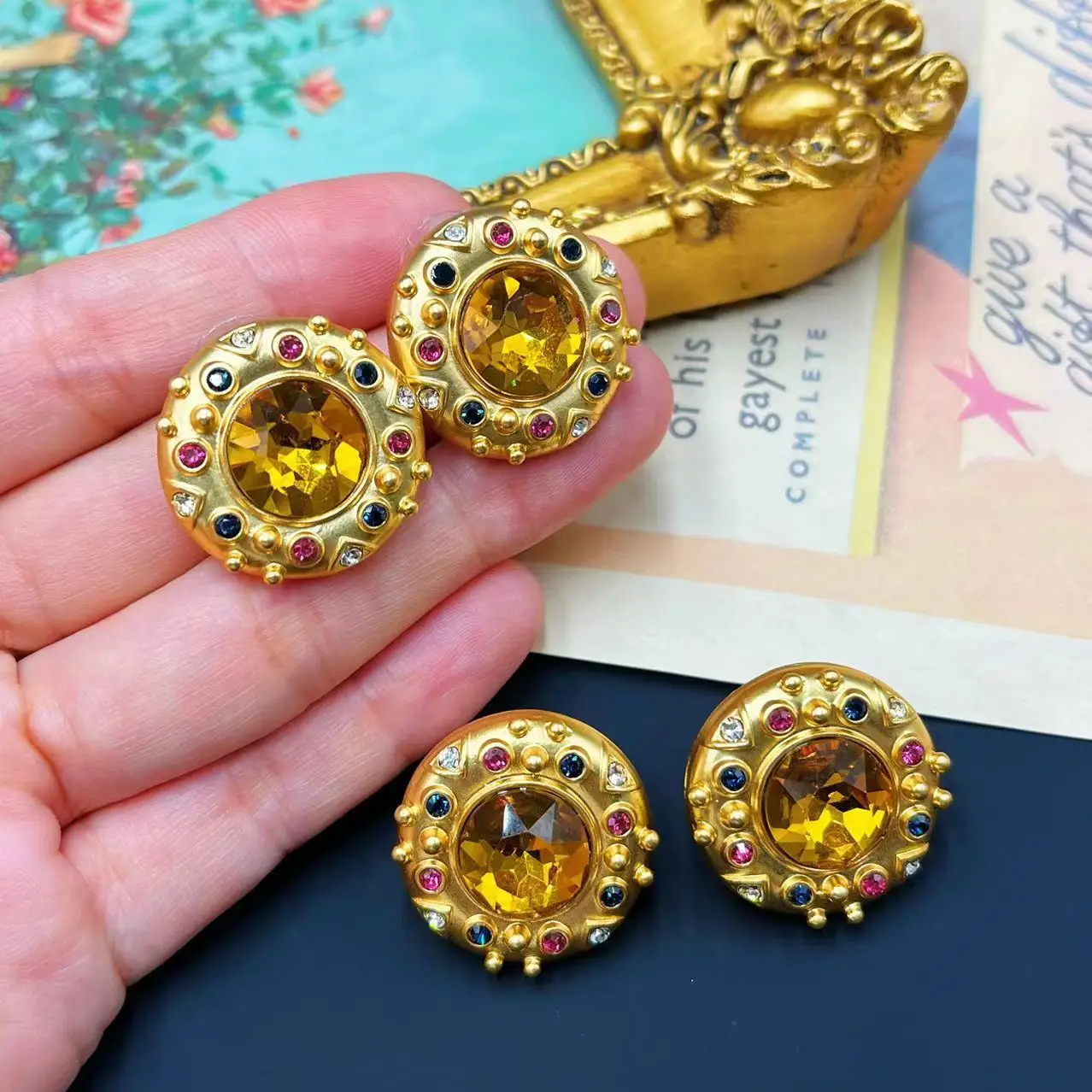 

Jewelry Women's Earrings Round Bead Coloreful Glass Crystal Minimalist Earring Clip Lady's Fashion Trendy Boutique Antique