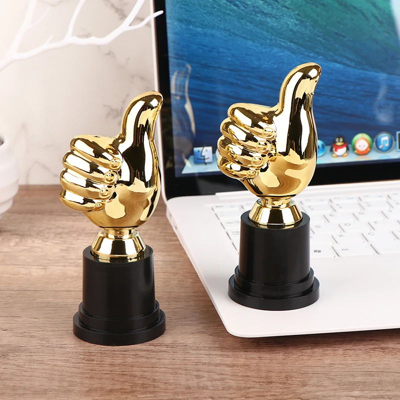 1Pcs Mini Awards Trophies Reward Thumbs Trophy Toys Kids Competition Winner Prize For Children Party Favors plastic trophy toys