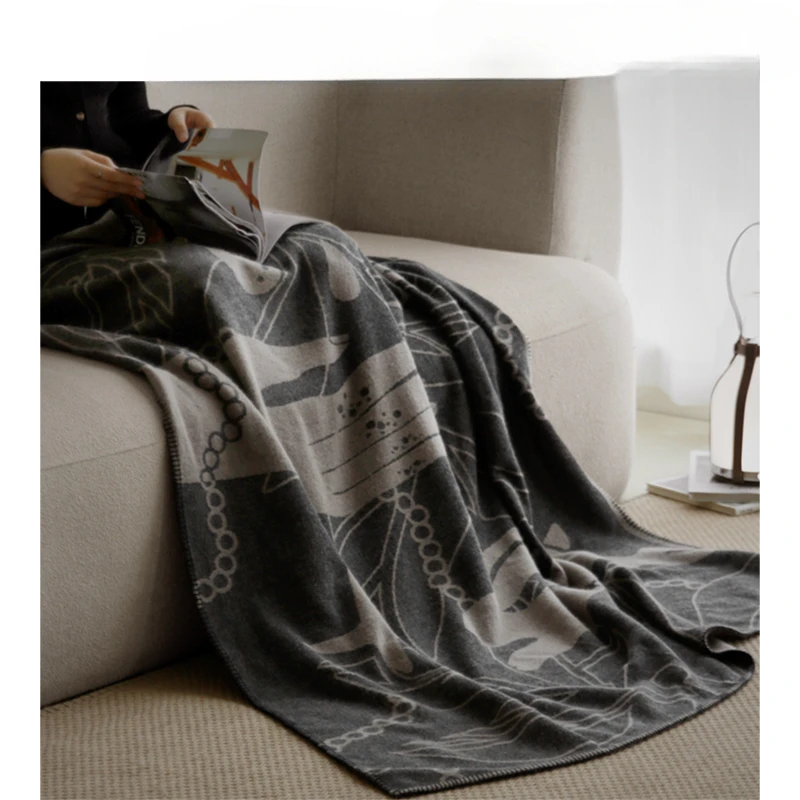 

Double-sided wool sofa blanket, air conditioning blanket, leisure blanket, bed end blanket, wearing a large shawl outside