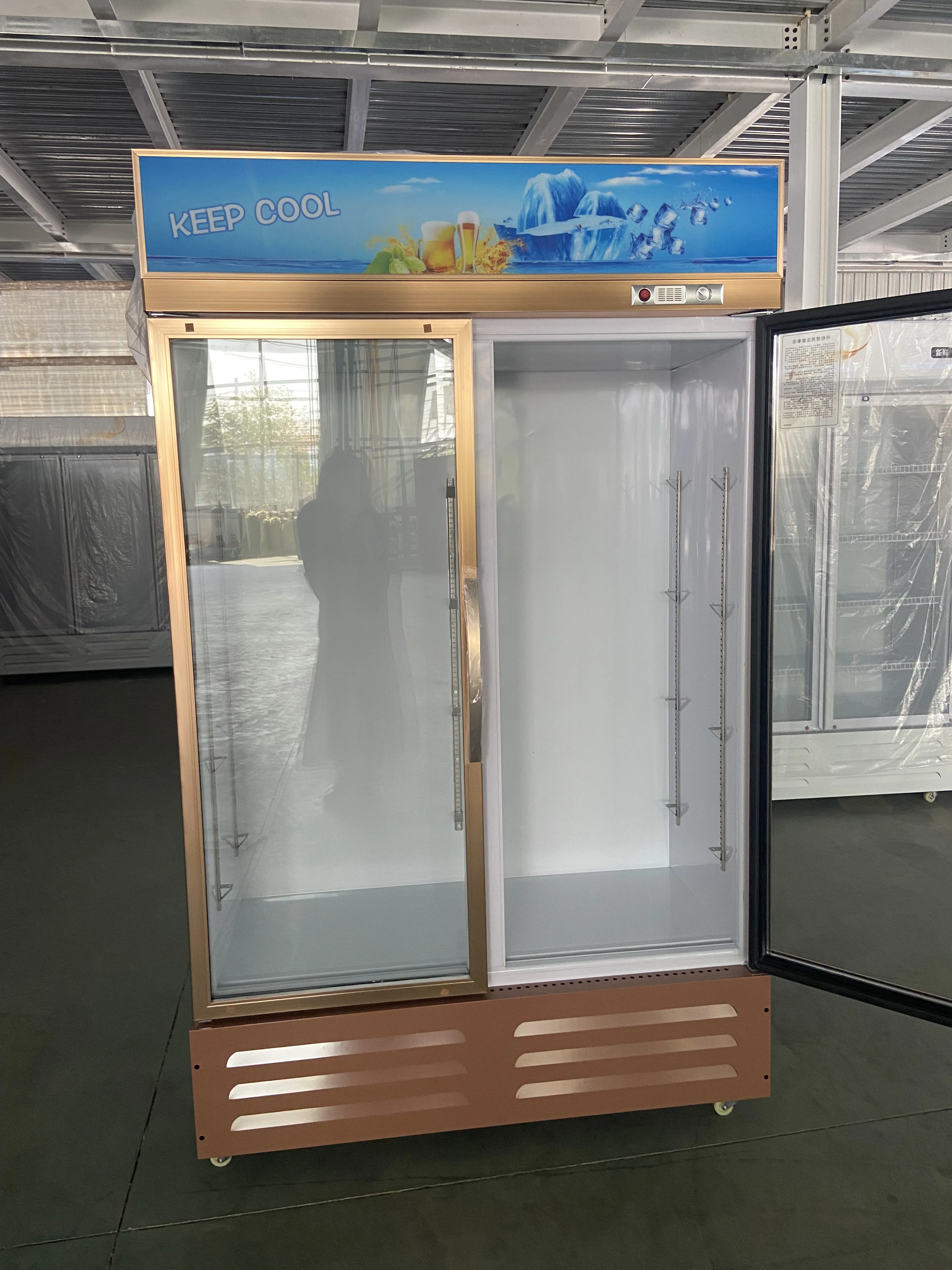 Commercial Upright Beverage Freezer With Large Capacity Metal Construction Vertical Display And Glass Door Fridge For Drinks