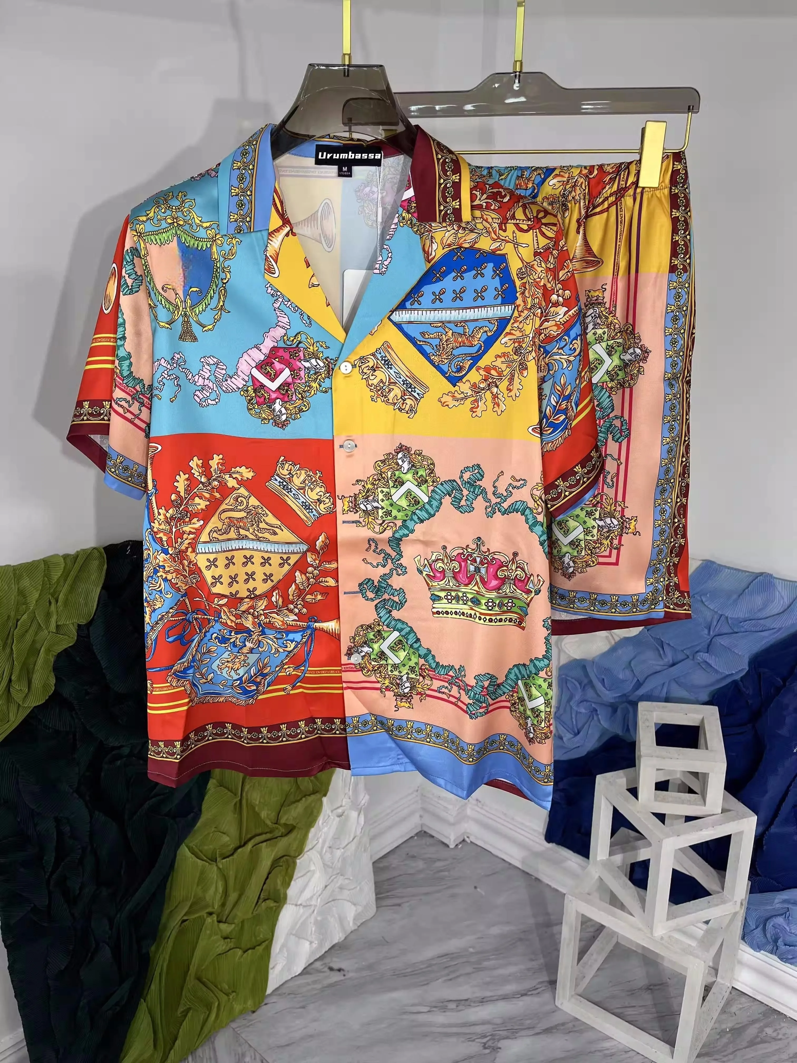 

Summer Fashion Men Casual Suits High Quality Retro Print Shirts + Short Pants Two Piece Set C825