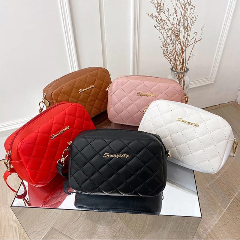 2024 New Fashion Tassel Small Messenger Bag For Women Trend Lingge Camera Female Shoulder Bag Chain Mobile Phone Crossbody Bags