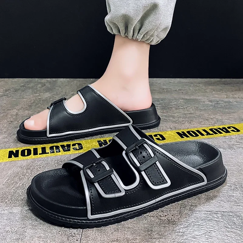 Men's hot summer slippers Internet celebrity outdoor beach shoes casual flip-flops fashion trend Hong Kong style sports sandals