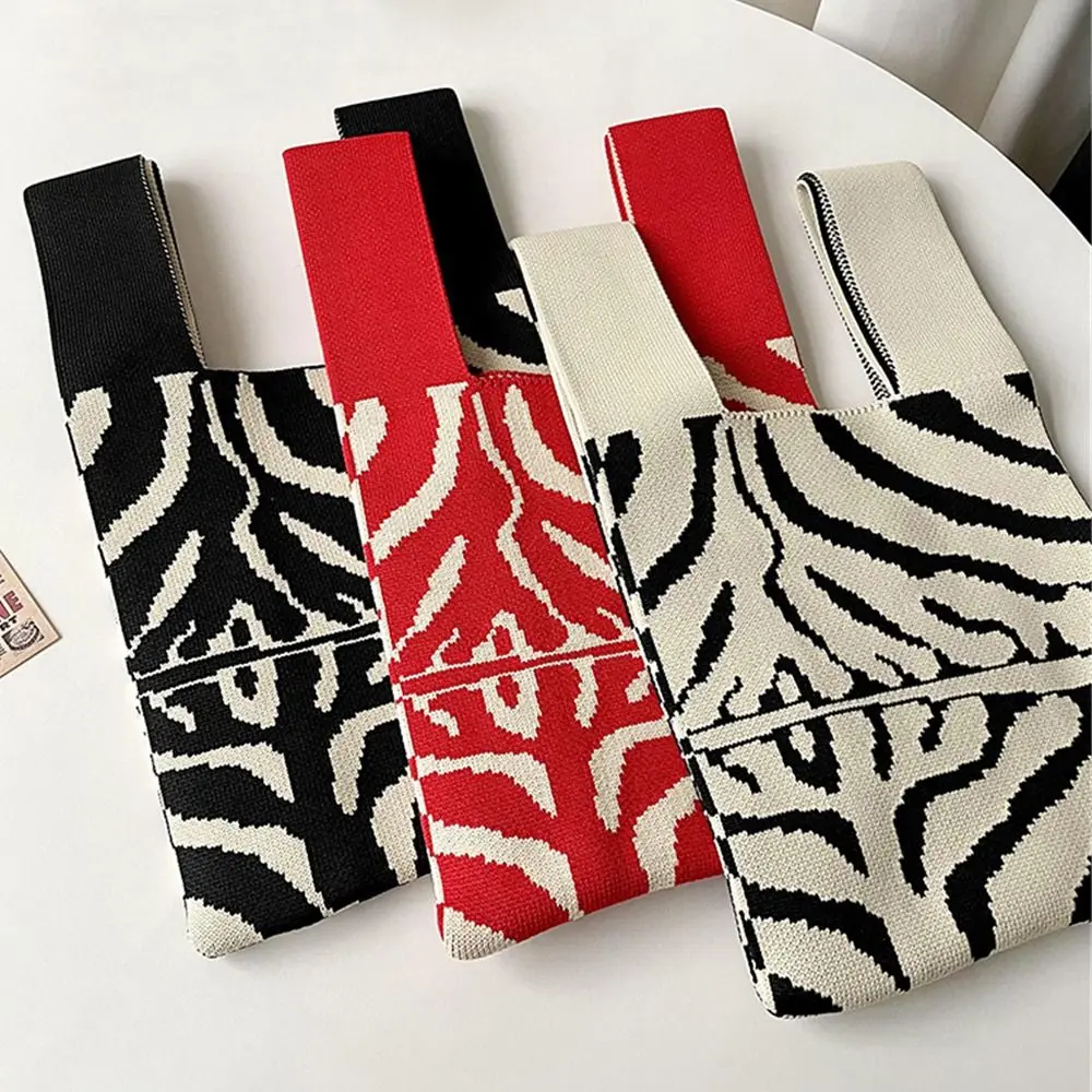 

Fashion Striped Handmade Knit Handbags Women Knot Wrist Bag Fashion Casual Small Tote Bag Girls Reusable Shopping Bags